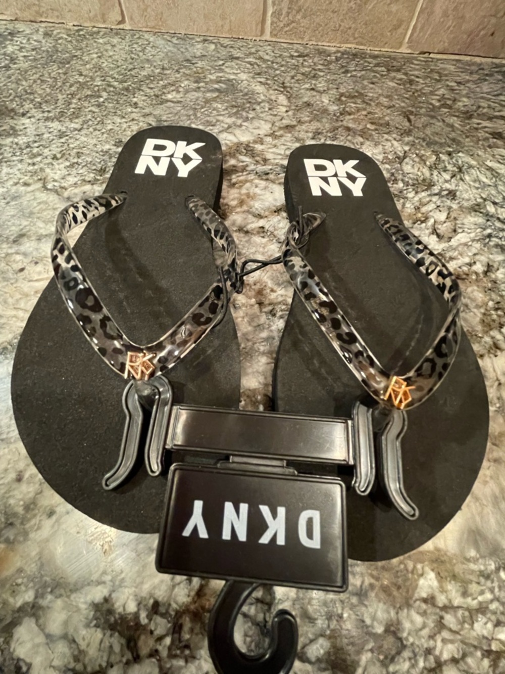 DKNY Black Flip Flops with Leopard-Print Straps and Gold Logo 6M